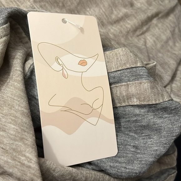 Two piece comfy stylish outfit - Picture 4 of 4